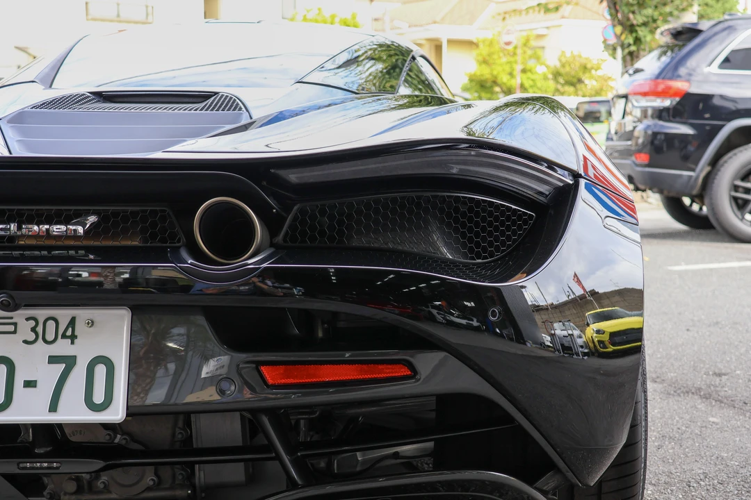 2021 McLaren 720S - Image 14 of 31