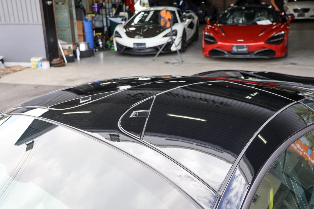 2021 McLaren 720S - Image 24 of 31