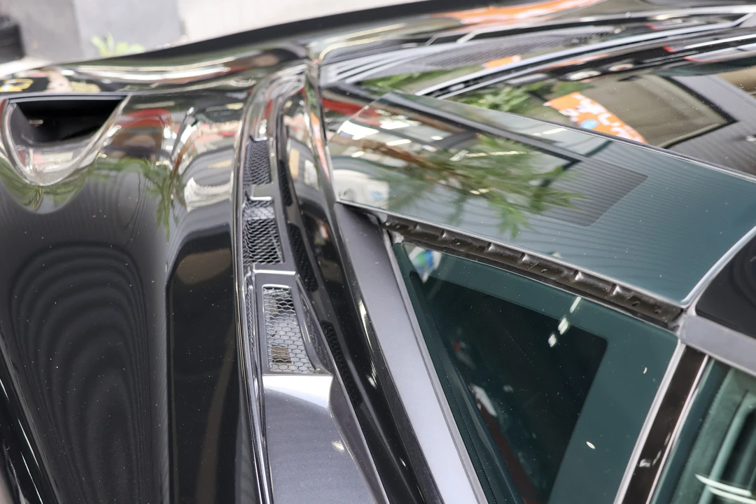 2021 McLaren 720S - Image 29 of 31