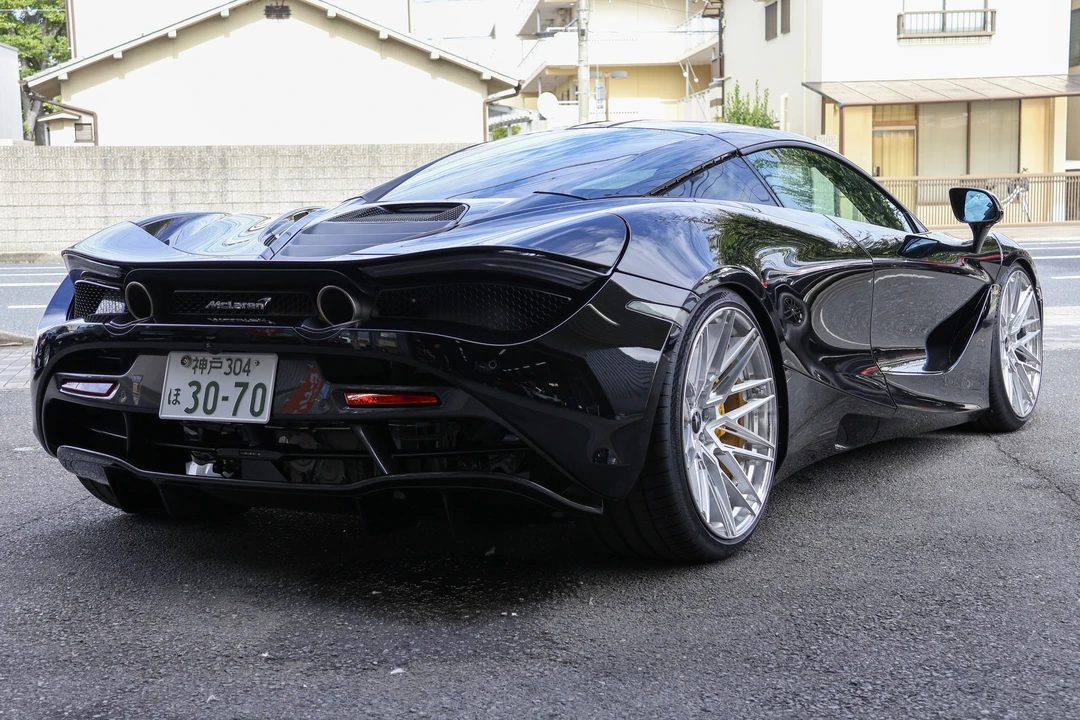 2021 McLaren 720S - Image 10 of 31