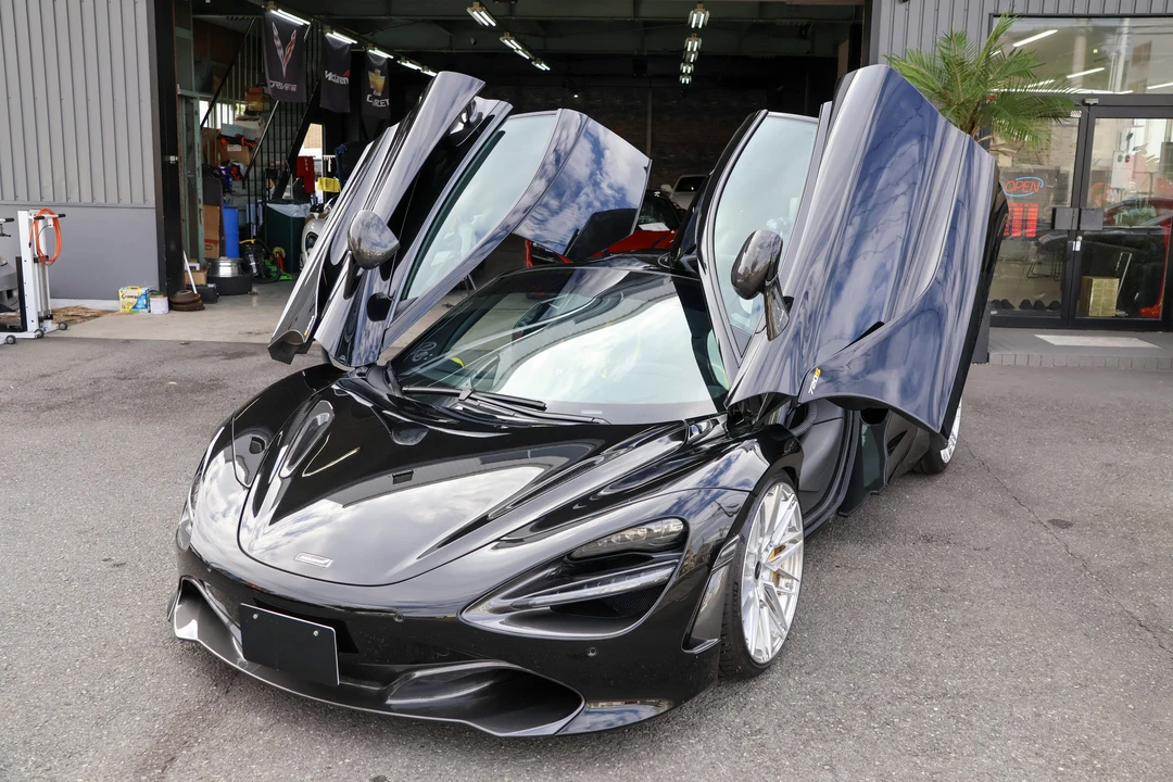 2021 McLaren 720S - Image 3 of 31