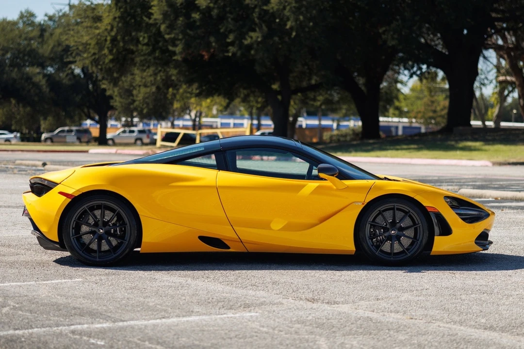 2019 McLaren 720S - Image 9 of 12