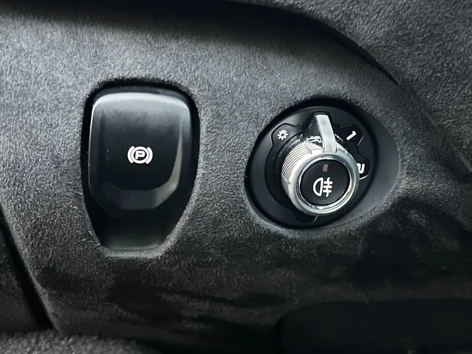 2019 McLaren 720S - Image 23 of 31