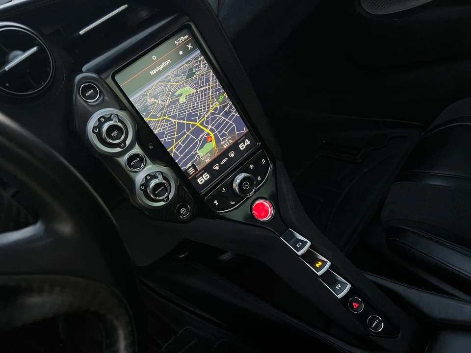 2019 McLaren 720S - Image 24 of 31