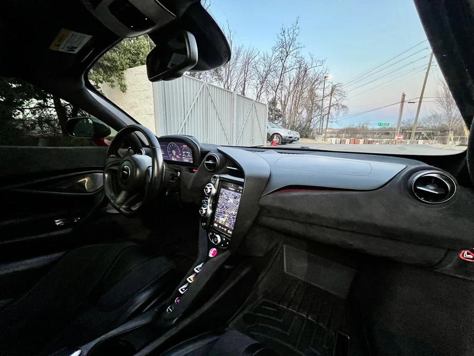 2019 McLaren 720S - Image 26 of 31