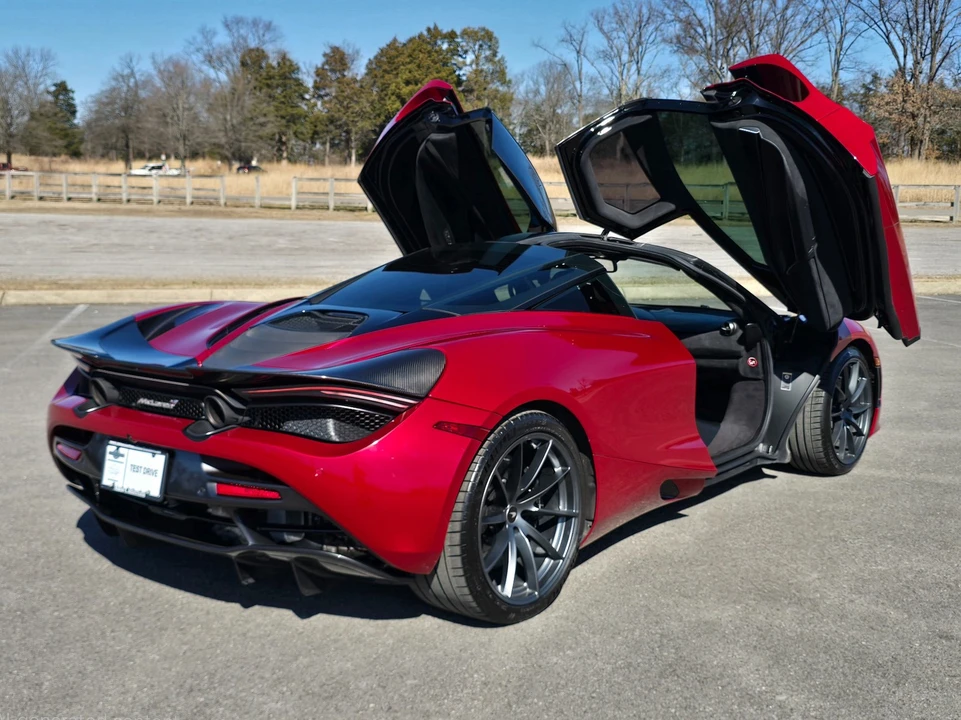2019 McLaren 720S - Image 3 of 31