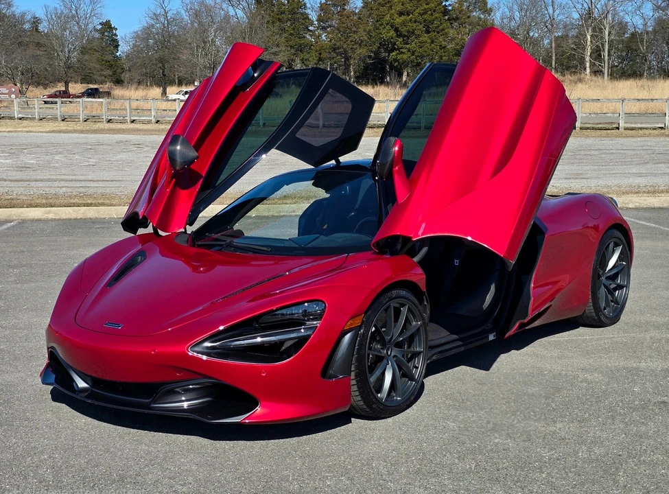 2019 McLaren 720S - Image 2 of 31