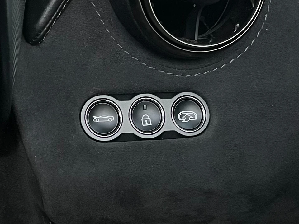 2019 McLaren 720S - Image 22 of 31