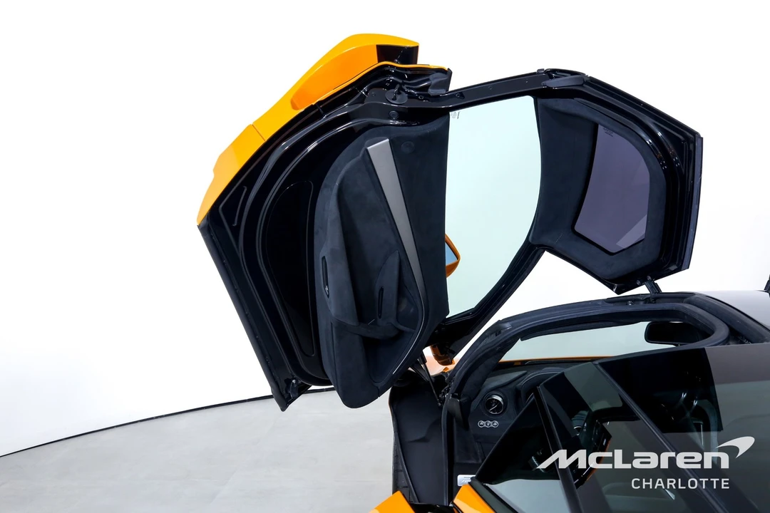 2019 McLaren 720S - Image 11 of 29