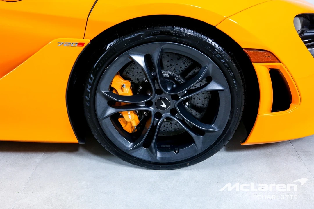2019 McLaren 720S - Image 23 of 29