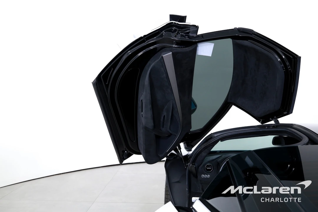 2019 McLaren 720S - Image 11 of 12