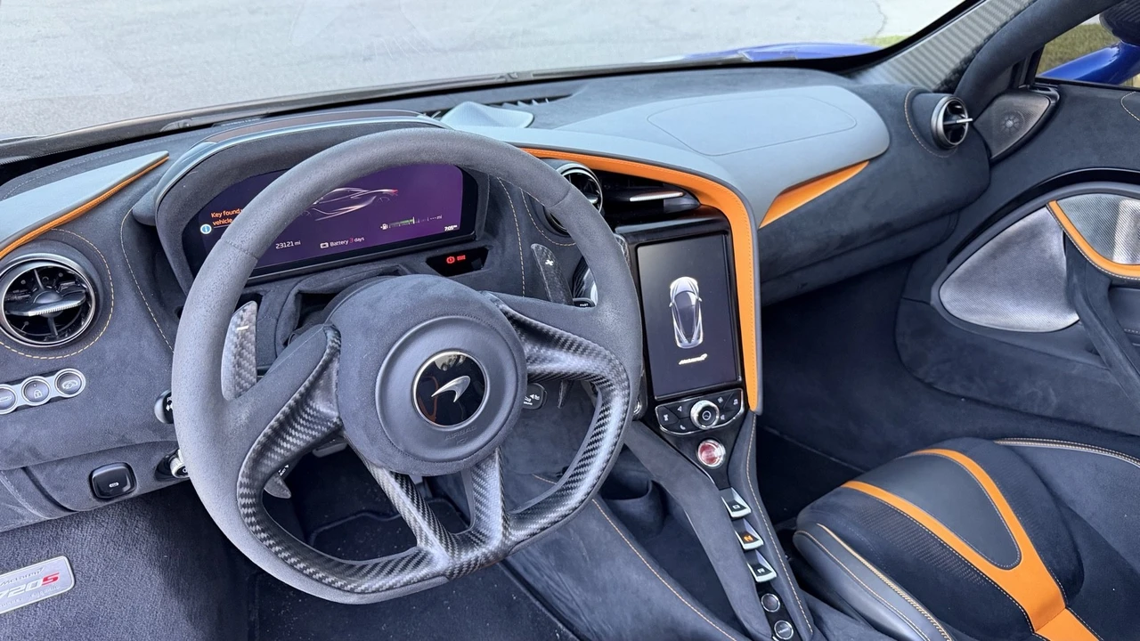 2019 McLaren 720S - Image 22 of 23