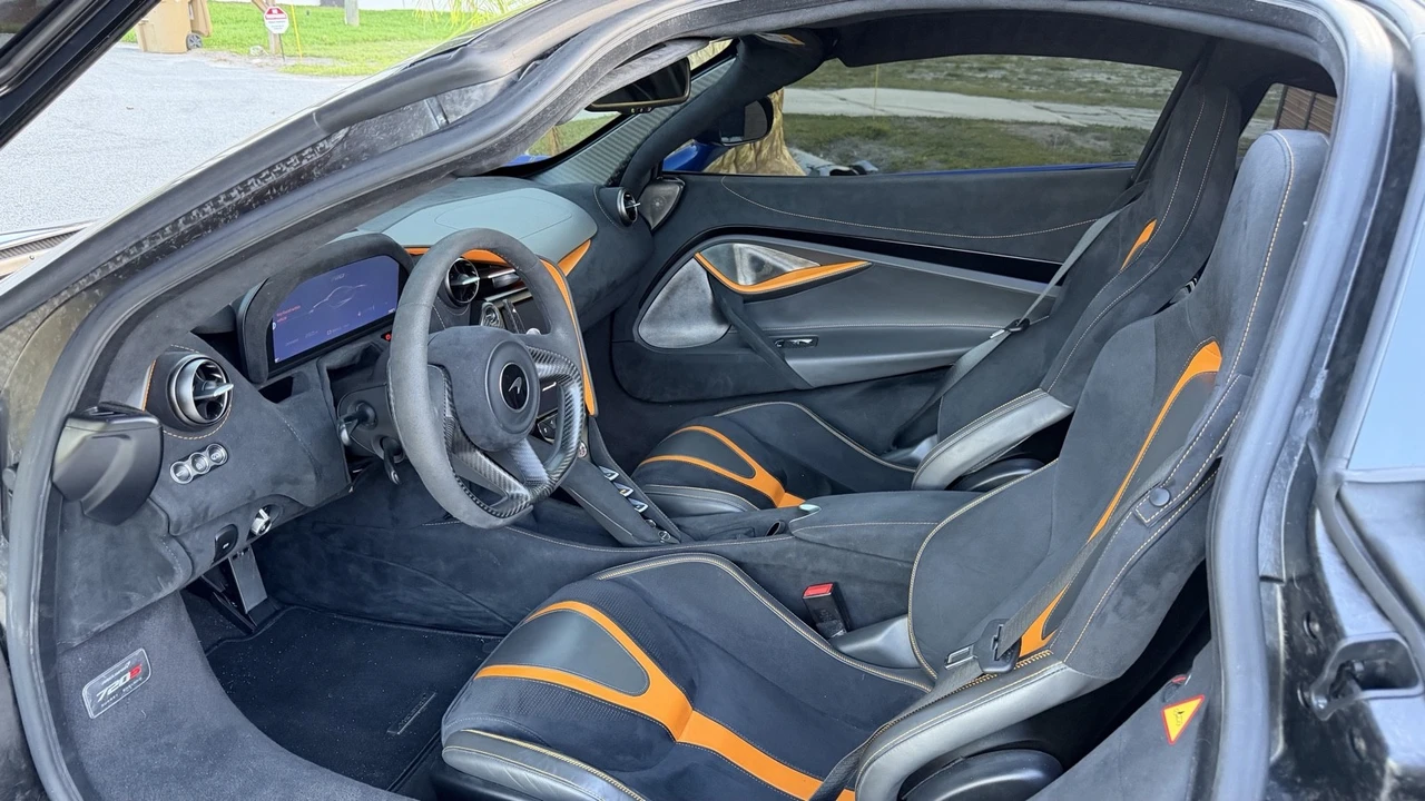 2019 McLaren 720S - Image 20 of 23