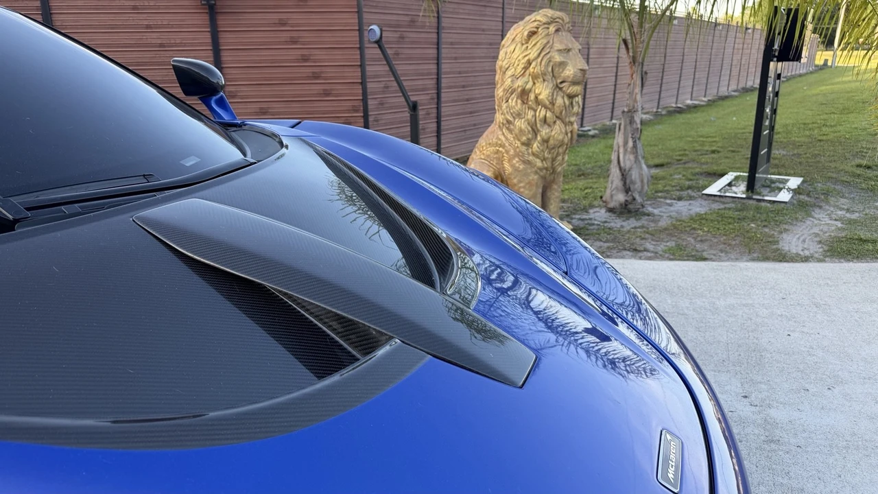 2019 McLaren 720S - Image 8 of 23