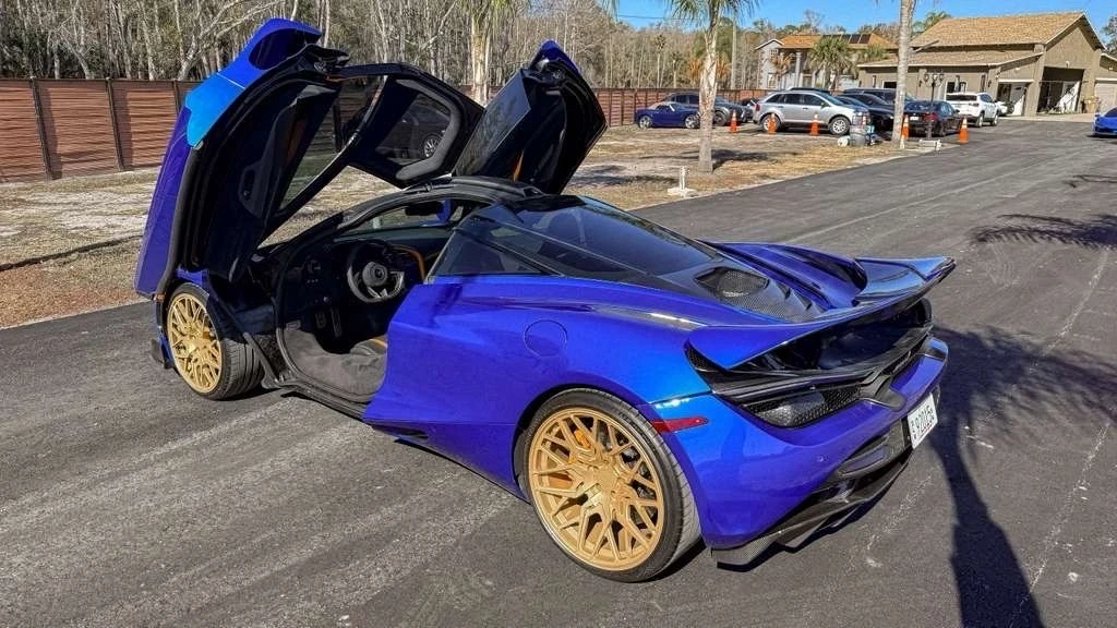 2019 McLaren 720S - Image 11 of 18