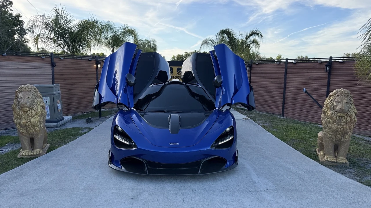 2019 McLaren 720S - Image 13 of 23