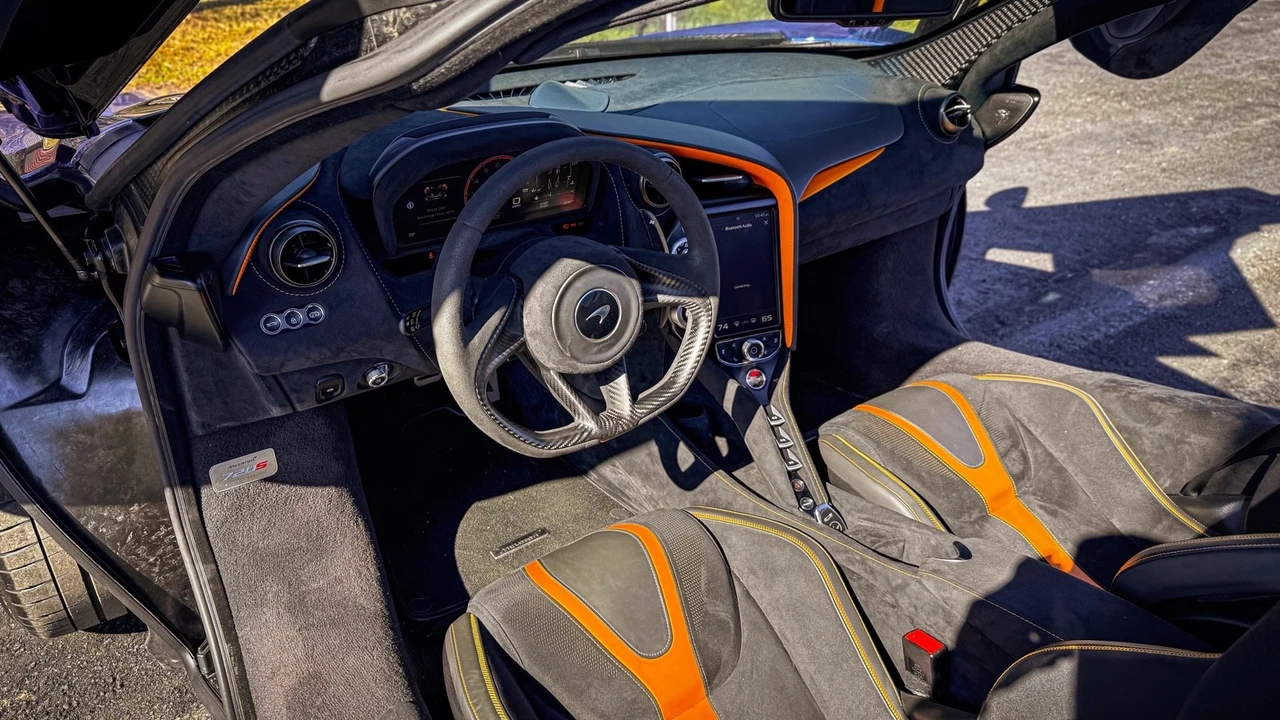 2019 McLaren 720S - Image 14 of 23