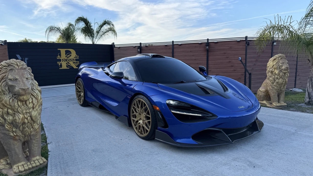 2019 McLaren 720S - Image 2 of 23