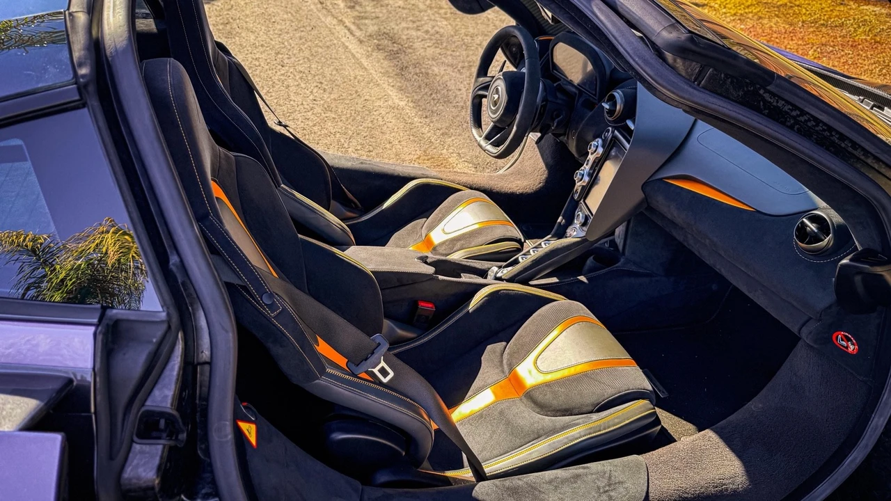 2019 McLaren 720S - Image 16 of 23
