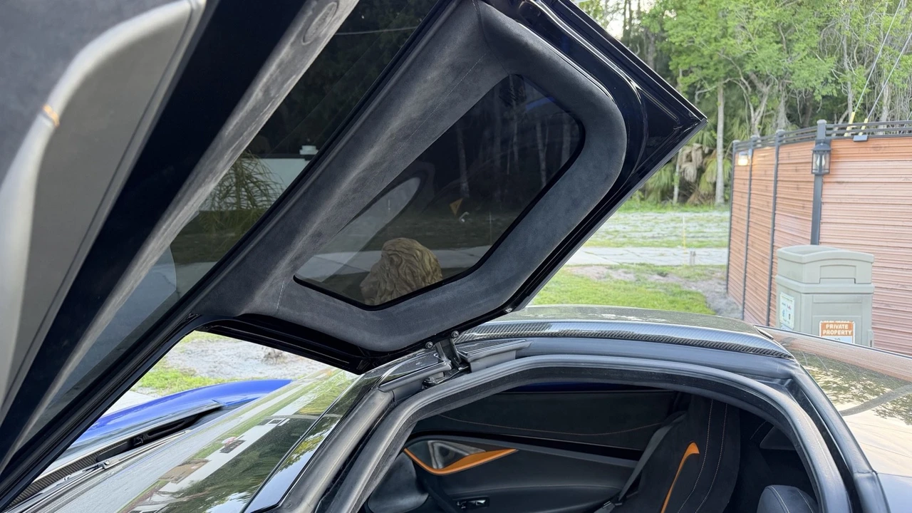 2019 McLaren 720S - Image 21 of 23