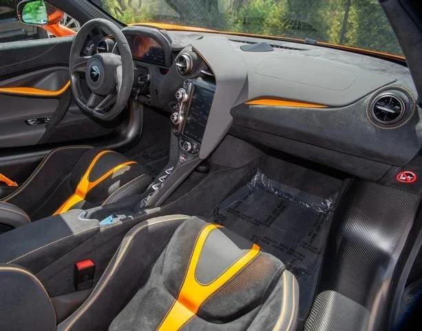 2019 McLaren 720S - Image 6 of 7