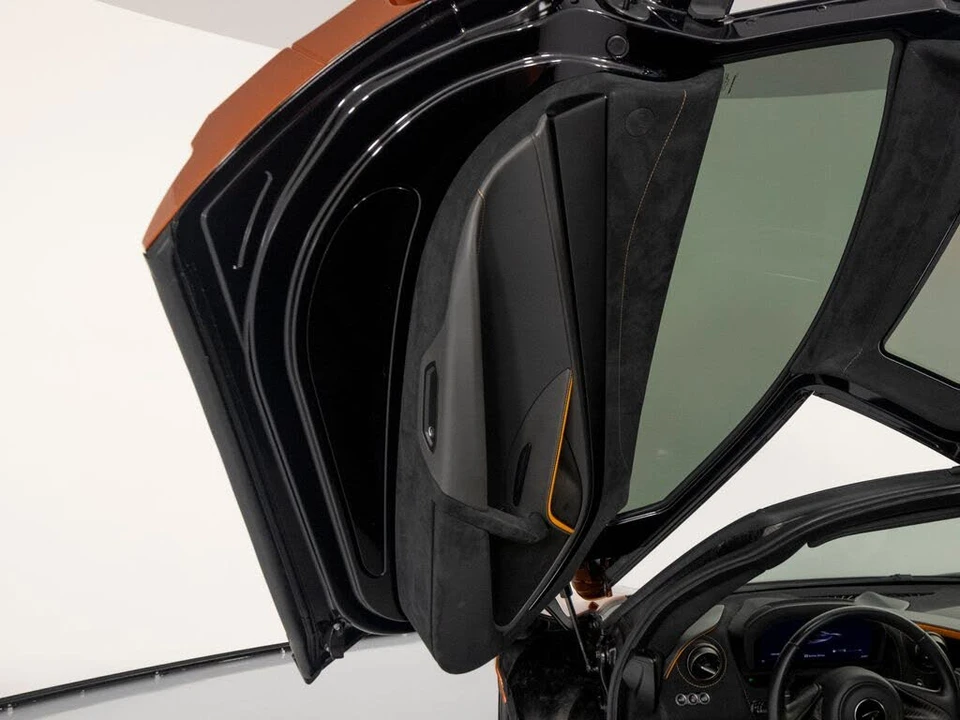 2019 McLaren 720S - Image 10 of 31