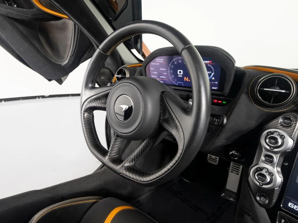 2019 McLaren 720S - Image 27 of 31