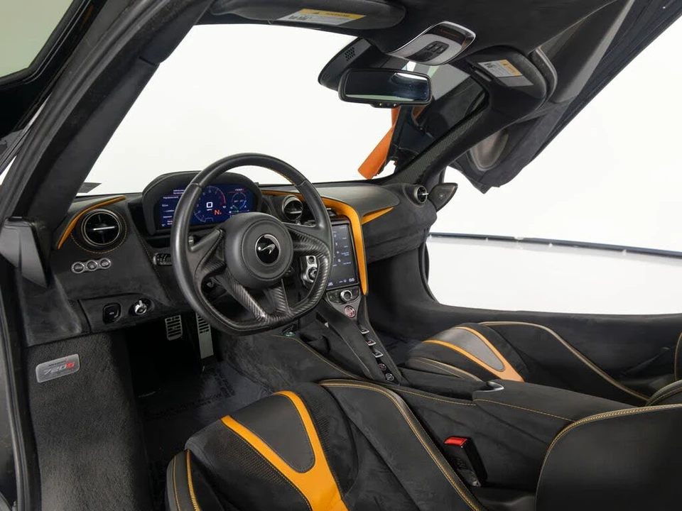 2019 McLaren 720S - Image 14 of 31