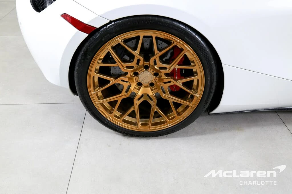 2019 McLaren 720S - Image 21 of 27