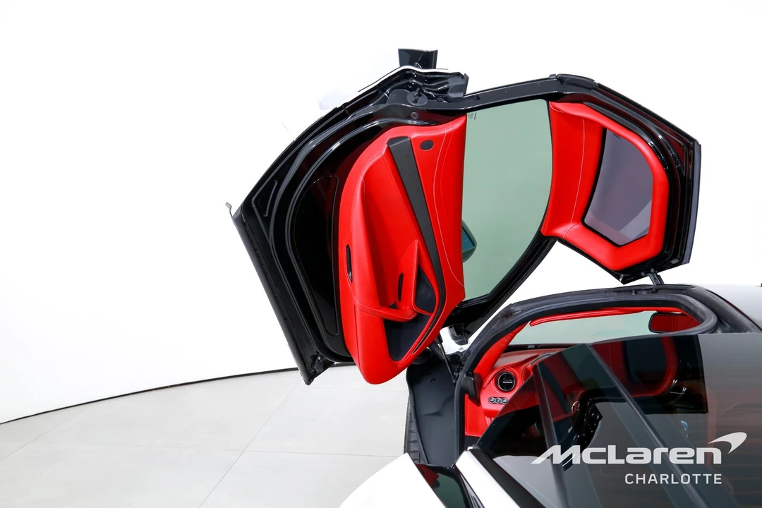 2019 McLaren 720S - Image 11 of 12