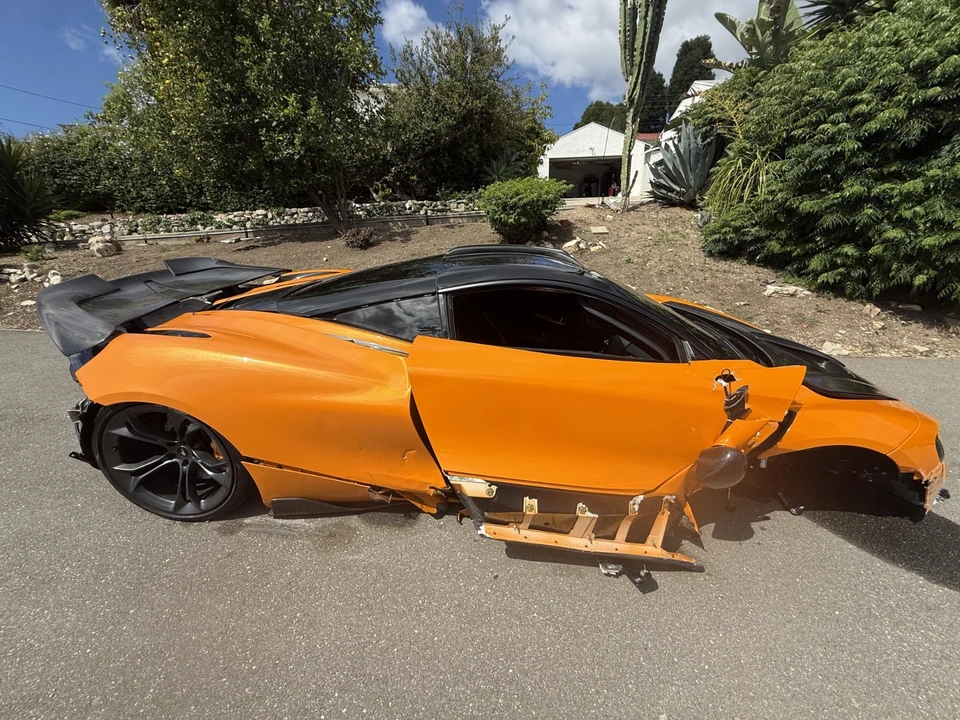2019 McLaren 720S - Image 9 of 12
