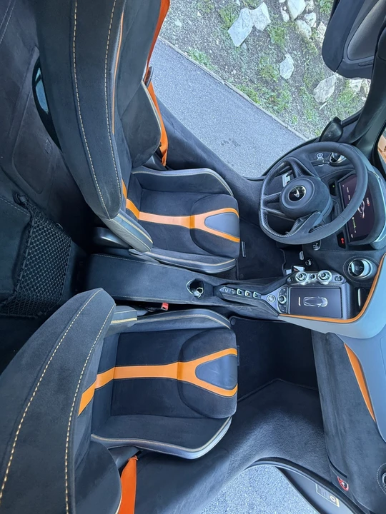 2019 McLaren 720S - Image 7 of 15