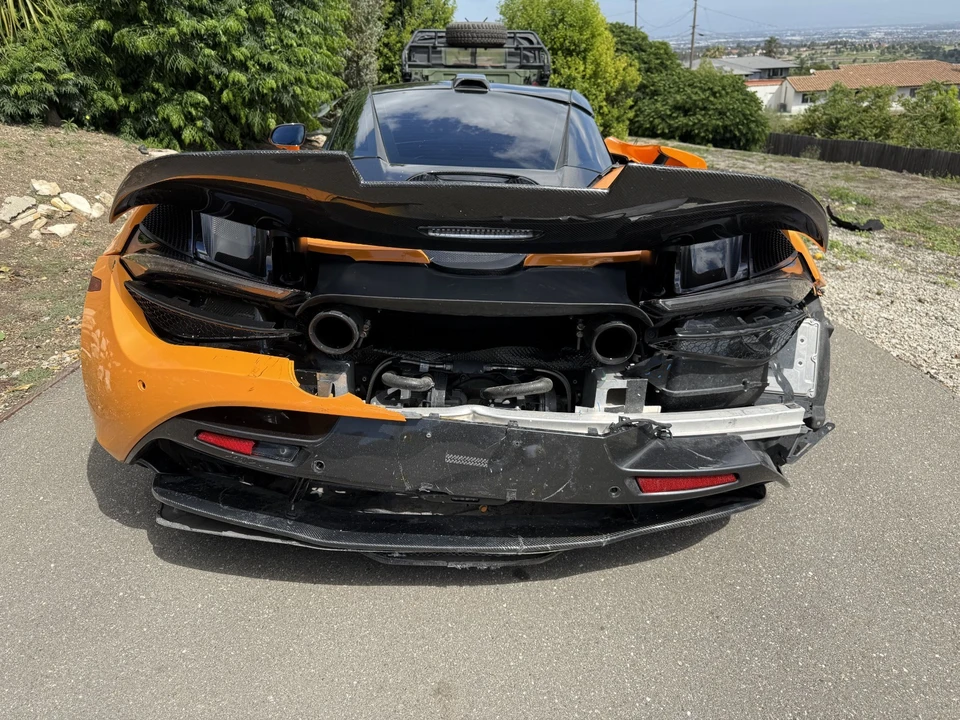 2019 McLaren 720S - Image 10 of 15