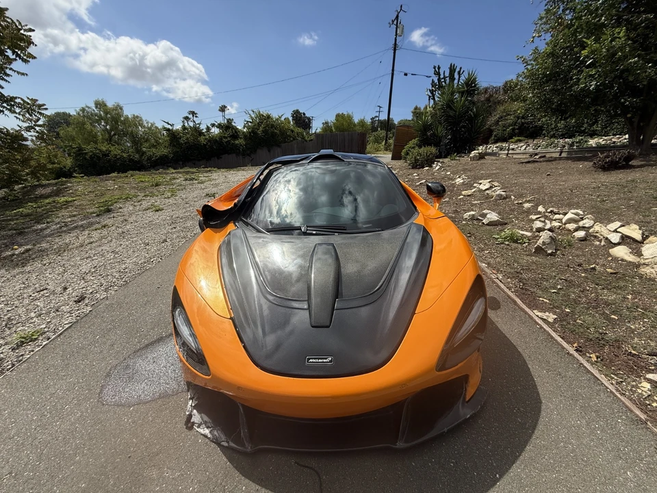 2019 McLaren 720S - Image 9 of 15