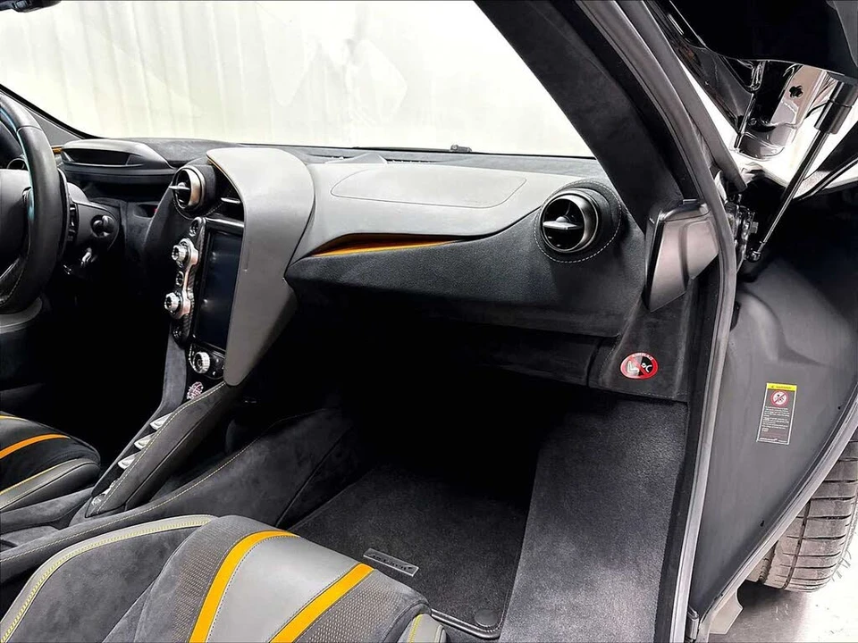 2019 McLaren 720S - Image 25 of 31