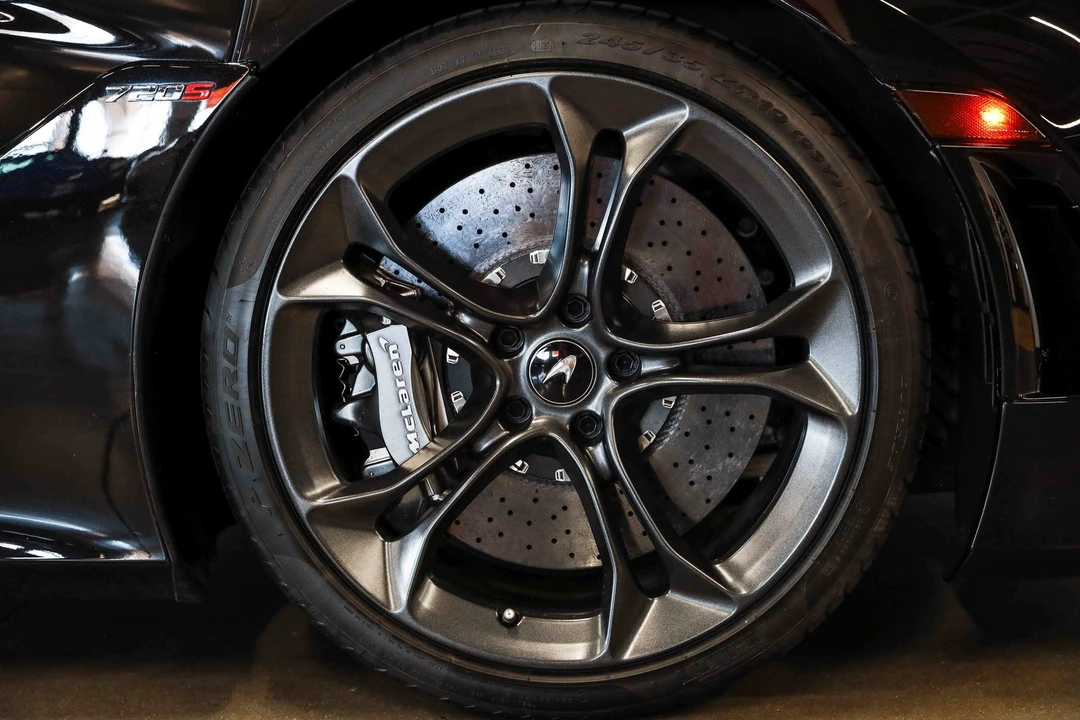 2019 McLaren 720S - Image 19 of 31