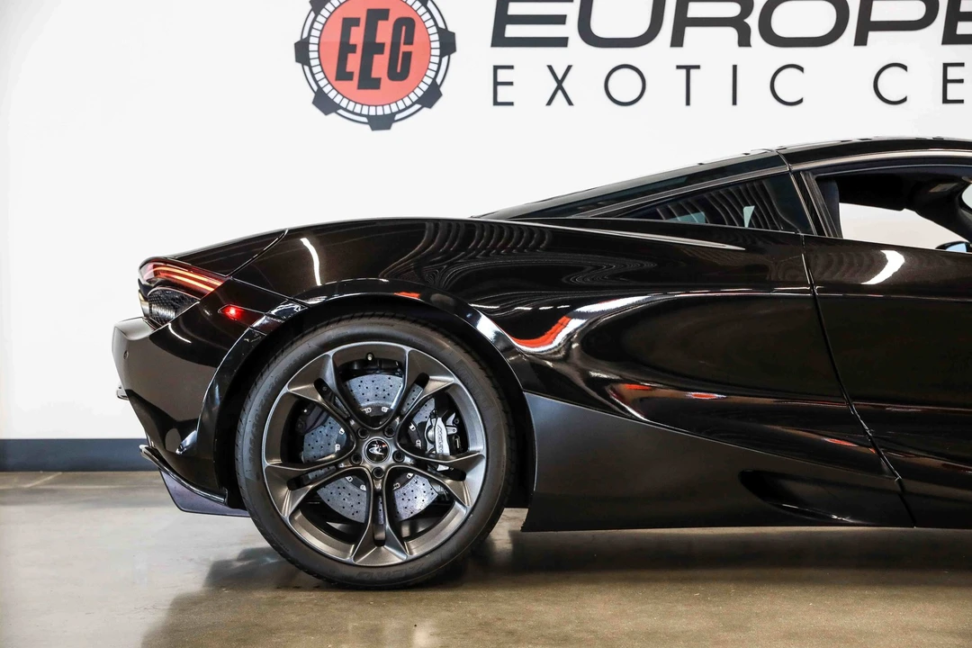 2019 McLaren 720S - Image 16 of 31