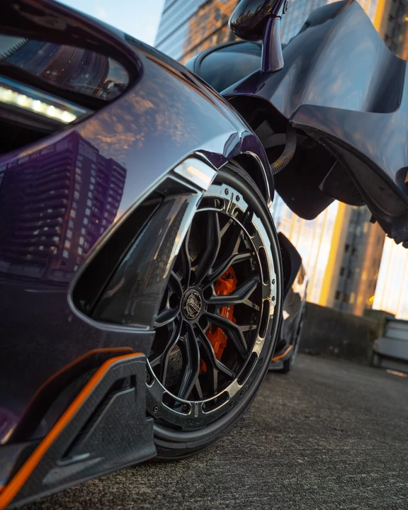 2019 McLaren 720S - Image 2 of 10
