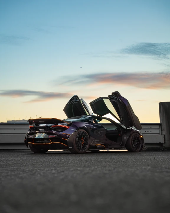 2019 McLaren 720S - Image 7 of 10