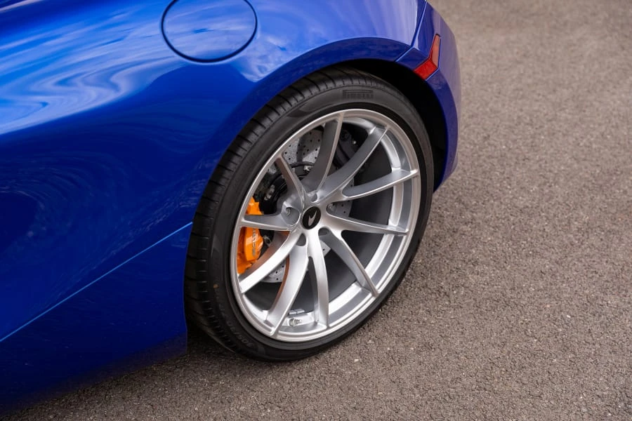 2019 McLaren 720S - Image 28 of 31