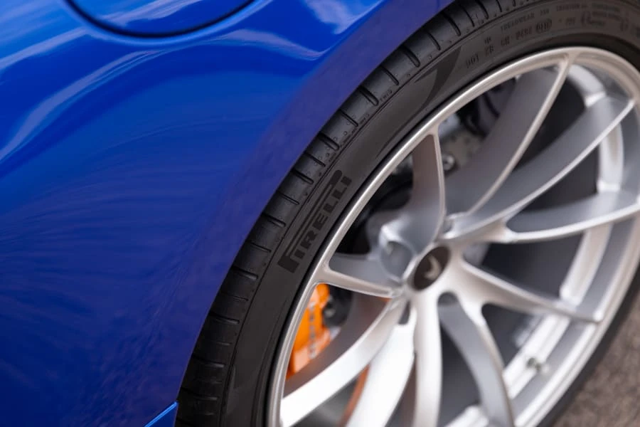 2019 McLaren 720S - Image 19 of 31