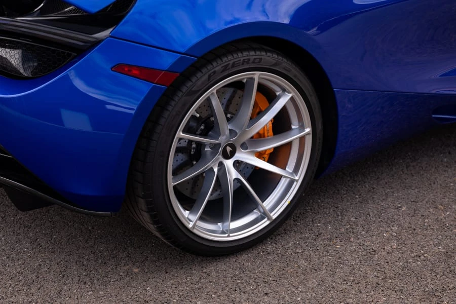 2019 McLaren 720S - Image 29 of 31
