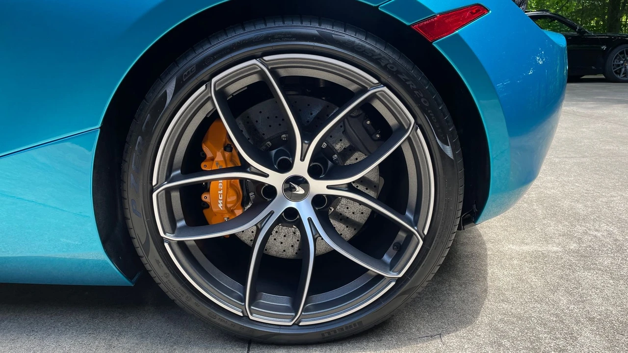 2019 McLaren 720S Spider - Image 28 of 31