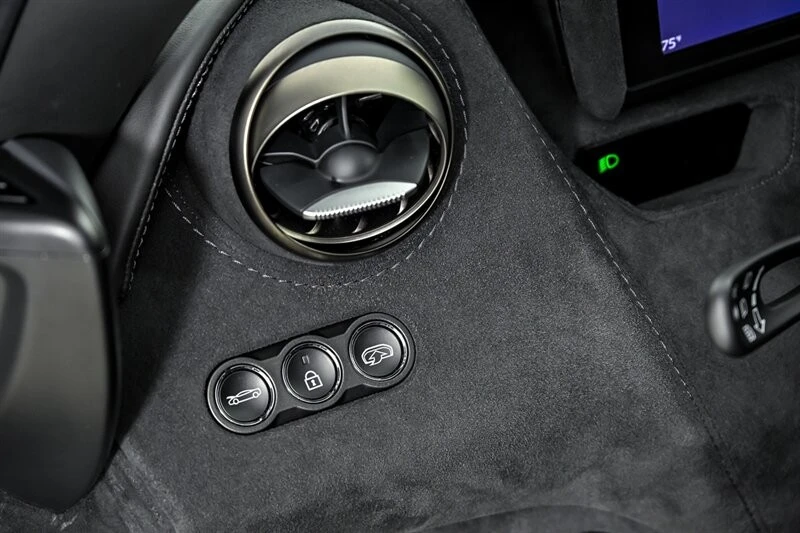 2019 McLaren 720S Spider - Image 22 of 31