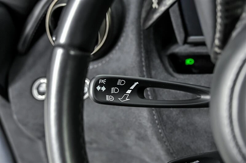 2019 McLaren 720S Spider - Image 26 of 31