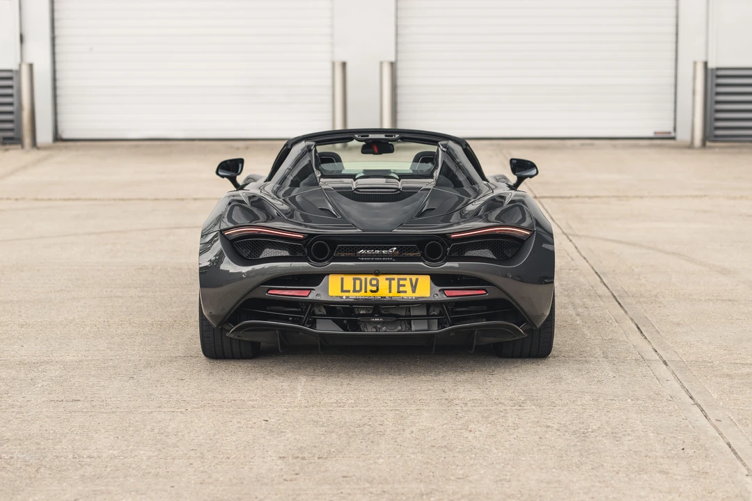 2019 McLaren 720S Spider - Image 14 of 31