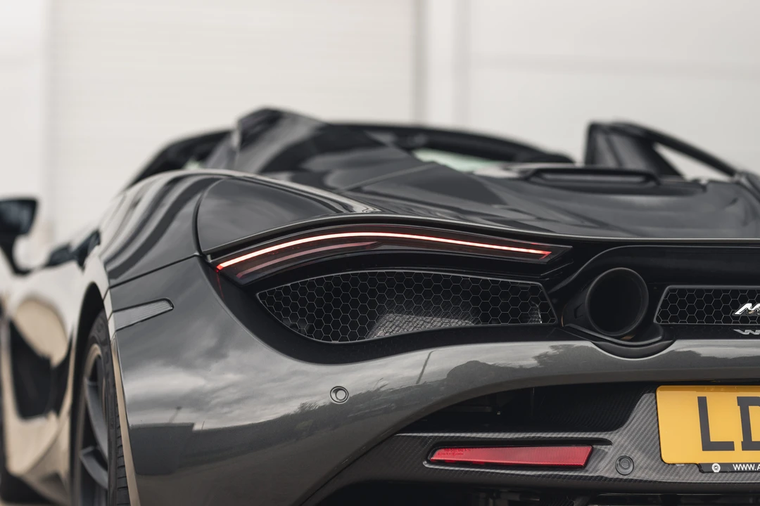 2019 McLaren 720S Spider - Image 26 of 31