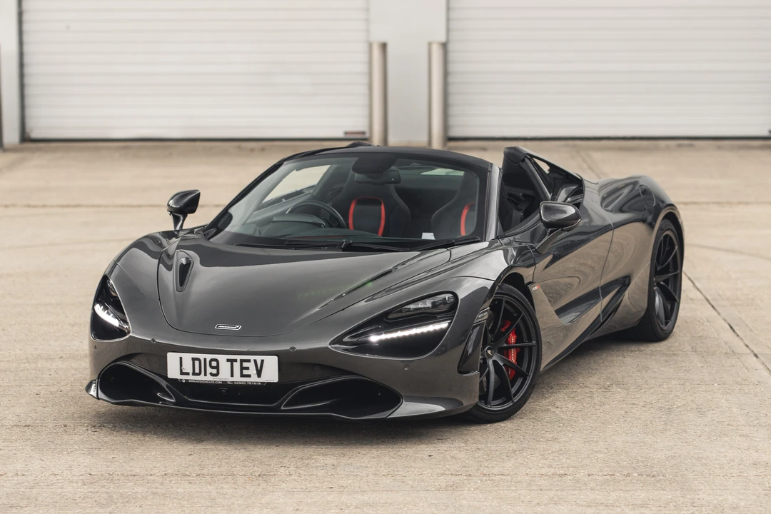 2019 McLaren 720S Spider - Image 2 of 31