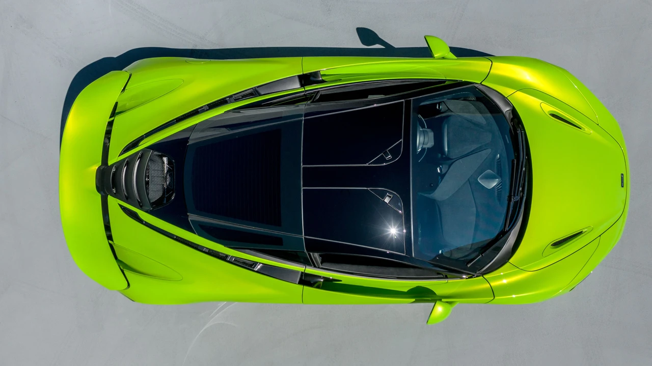 2019 McLaren 720S - Image 2 of 31