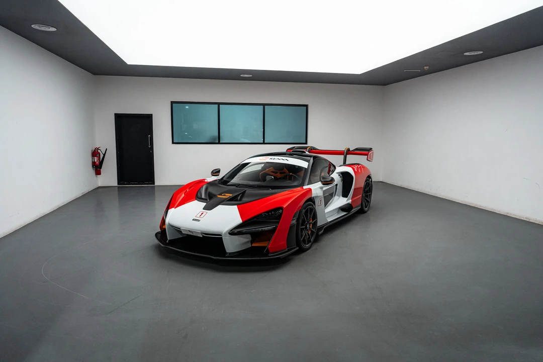 2019 McLaren Senna - Image 23 of 31